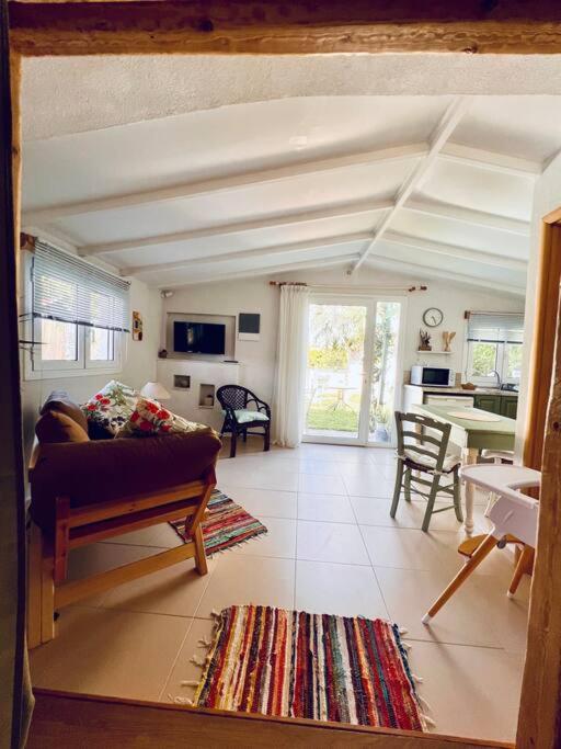 Apartamento Under The Vine Garden House Platánion Exterior foto